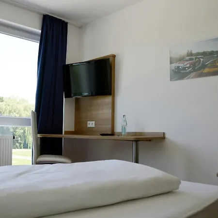 Hotel Am Interpark 3*