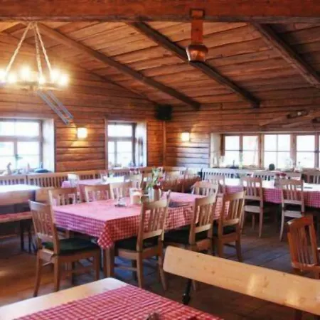 Hotel Am Interpark 3*