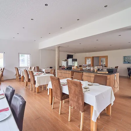 호텔 Am Interpark Großmehring